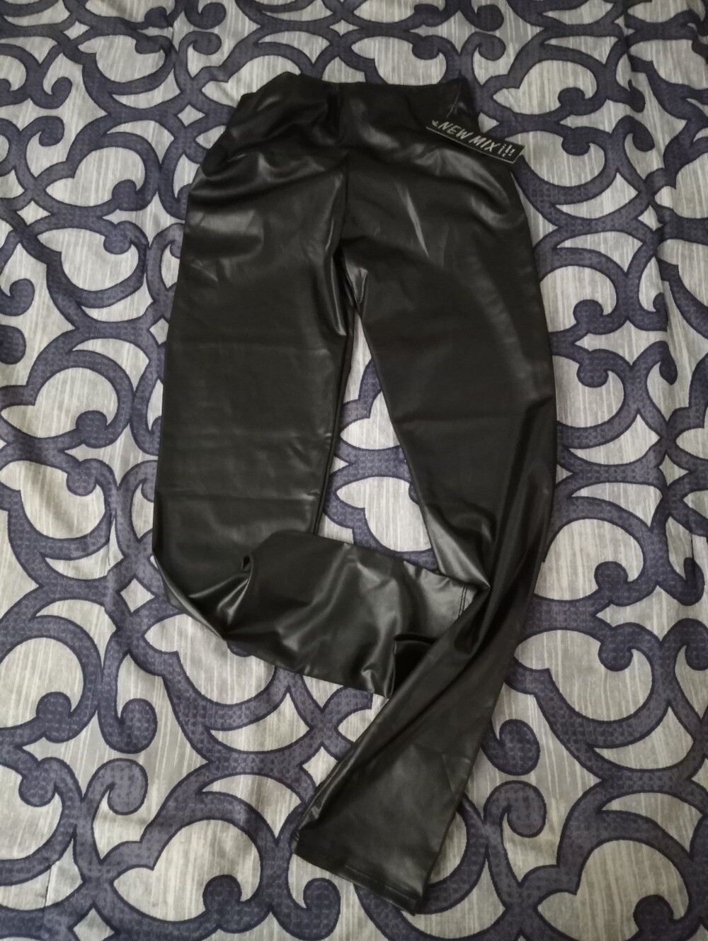 👠NWT NEW MIX Faux Leather Pants👠